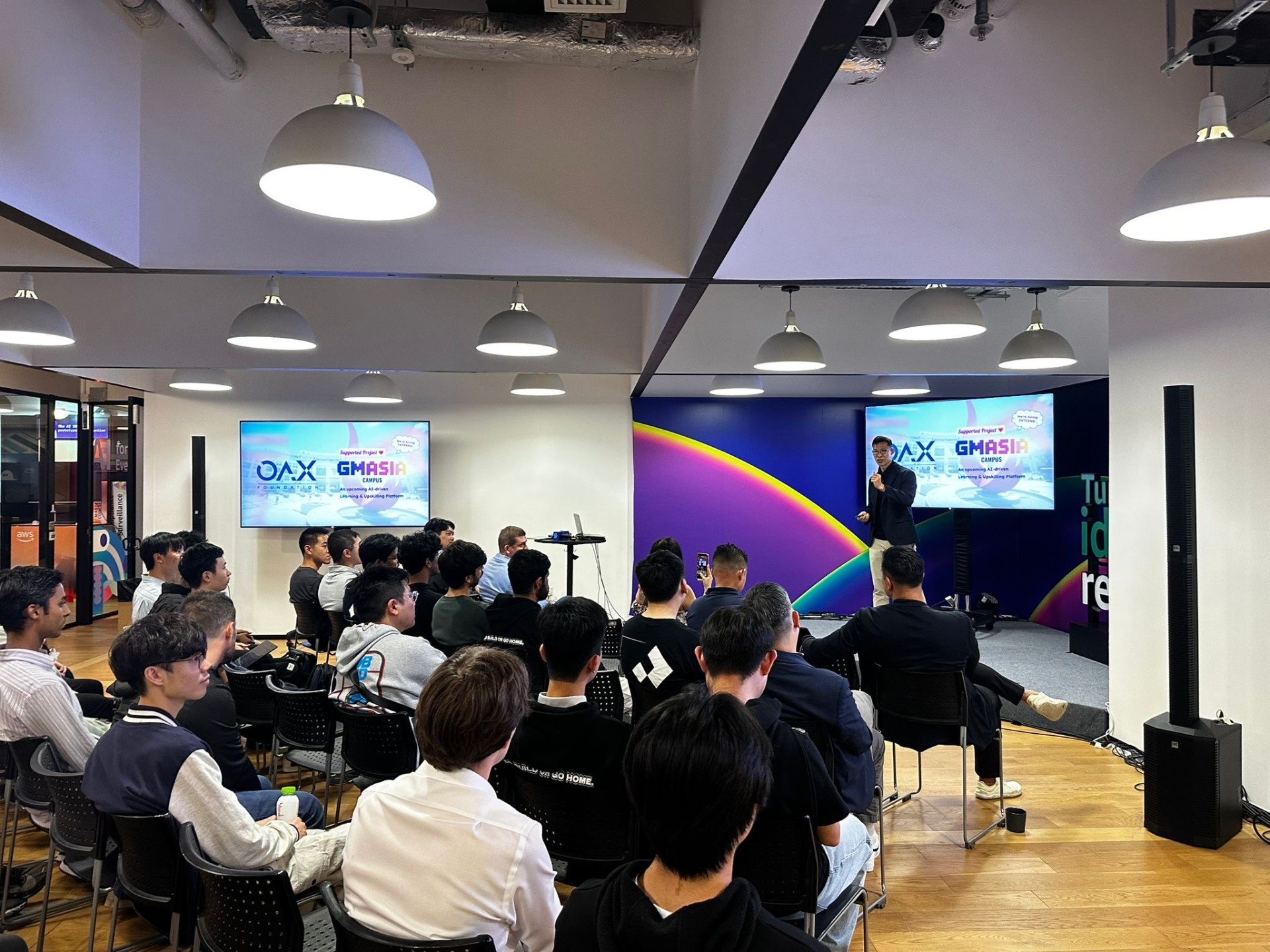 A GMAsia Campus session in Hong Kong, professionals learning together
